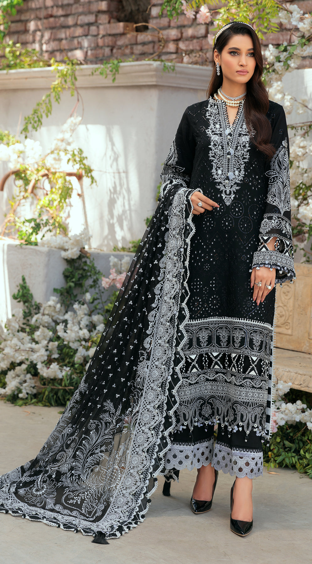 KHADIJA || CHIKANKARI "22 || ANAYA BY KIRAN CHAUDHARY in UK USA UAE online kapraye.com