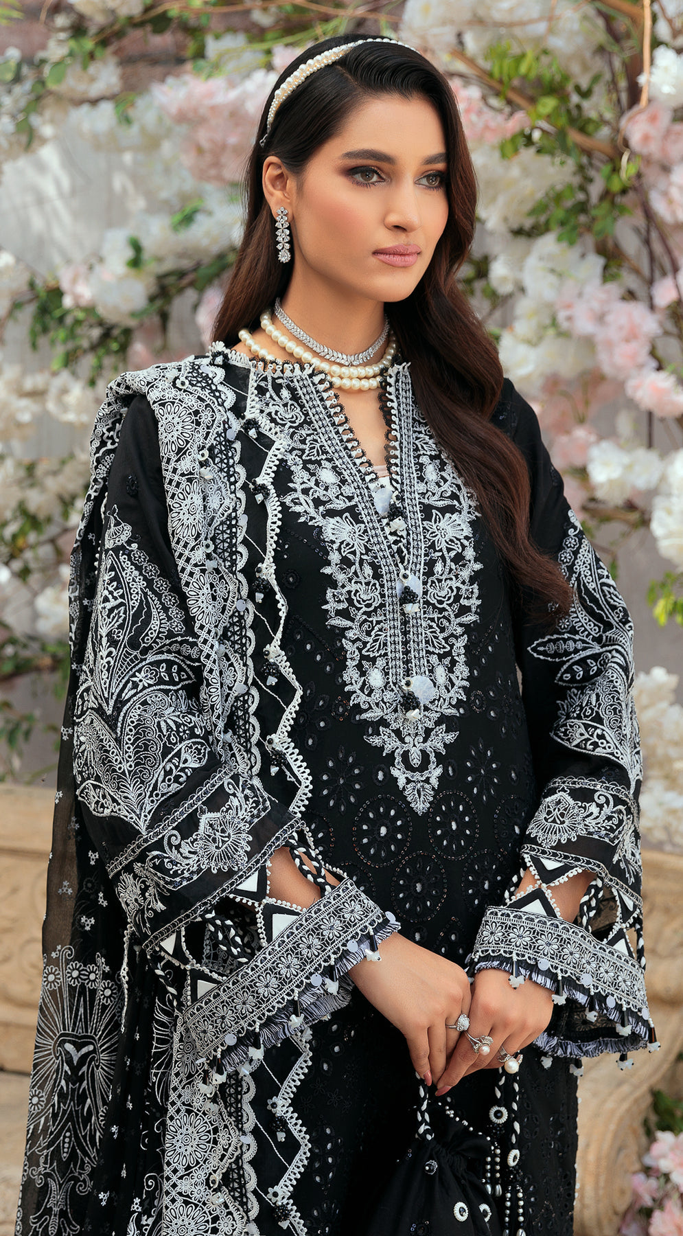 KHADIJA || CHIKANKARI "22 || ANAYA BY KIRAN CHAUDHARY in UK USA UAE online kapraye.com