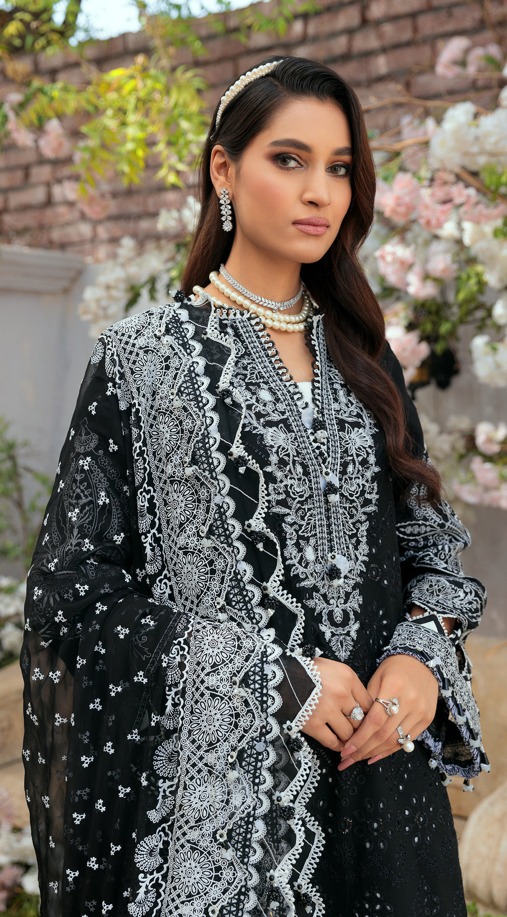 KHADIJA || CHIKANKARI "22 || ANAYA BY KIRAN CHAUDHARY in UK USA UAE online kapraye.com