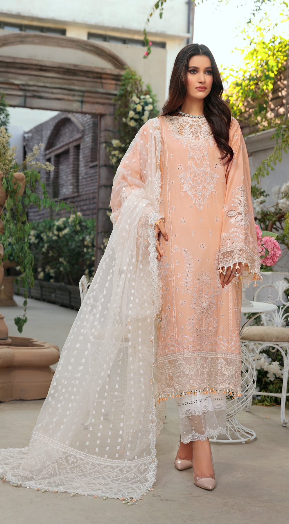 SANYA || CHIKANKARI "22 || ANAYA BY KIRAN CHAUDHARY in UK USA UAE online kapraye.com