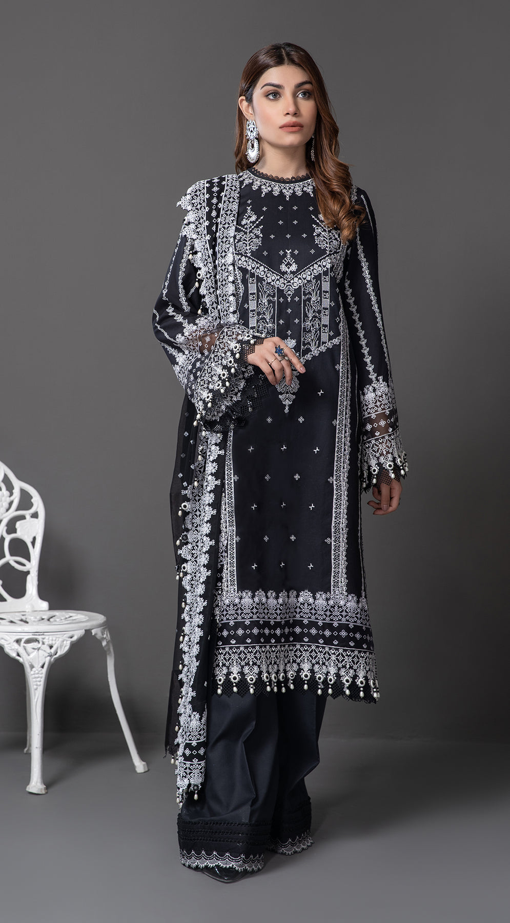 TANYA || MONOCHROME MYSTIQUE '22 || ANAYA By Kiran Chaudhry in UK USA UAE online kapraye.com